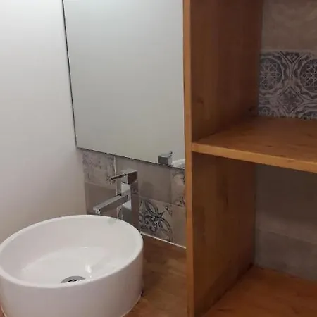 Maison 2 Chambres, Cosy, Proche Metro *