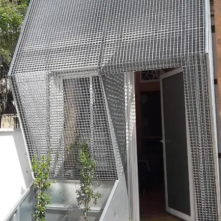 Maison 2 Chambres, Cosy, Proche Metro Апартаменты *